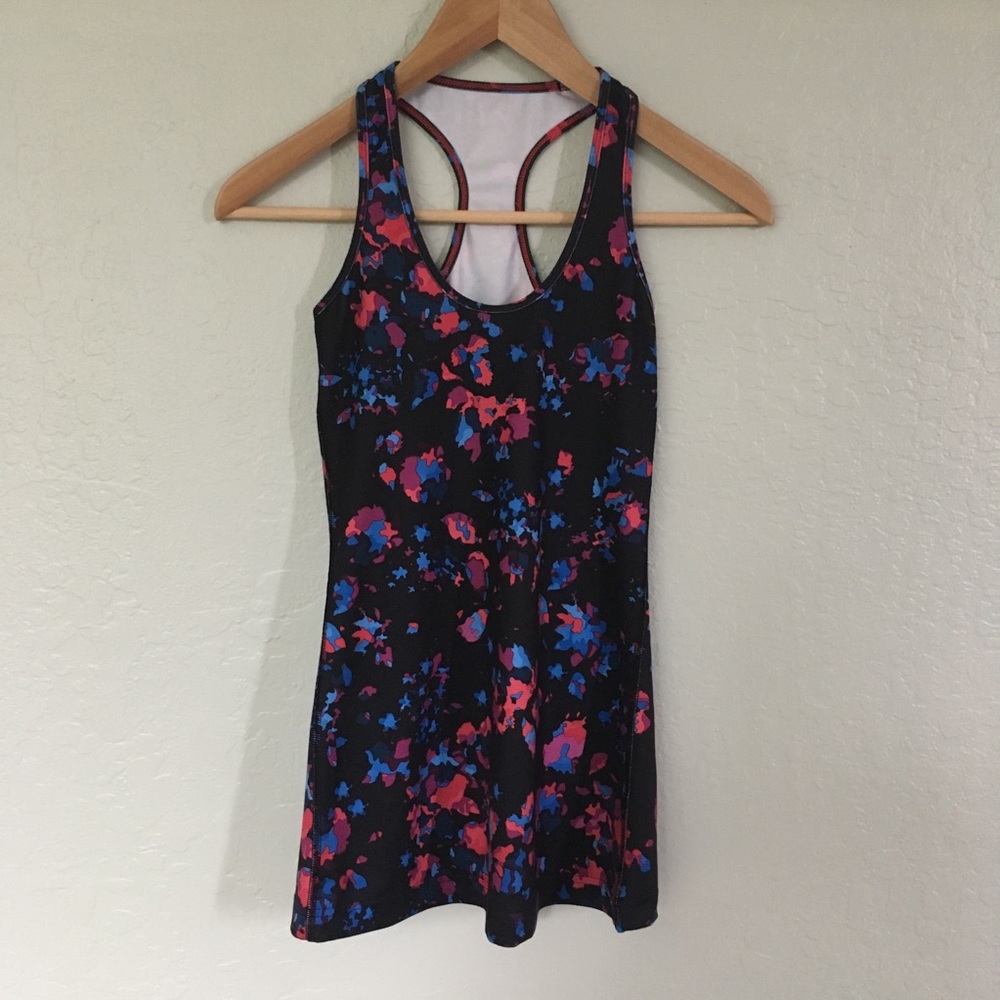 Lululemon workout tank